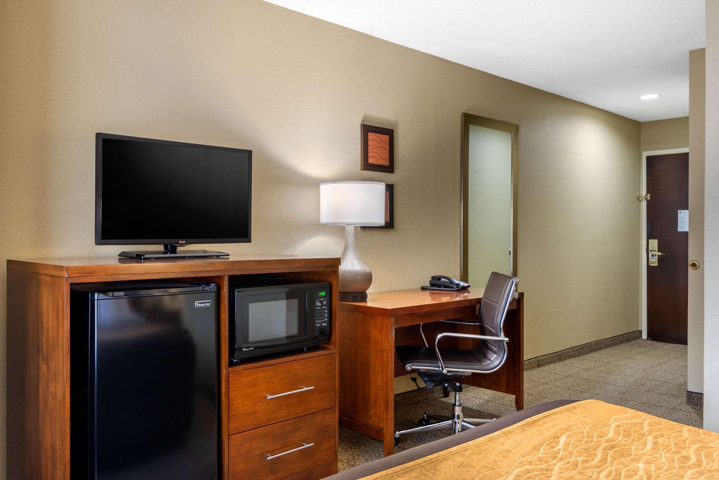 Comfort Inn & Suites Peachtree Corners Norcross Ngoại thất bức ảnh