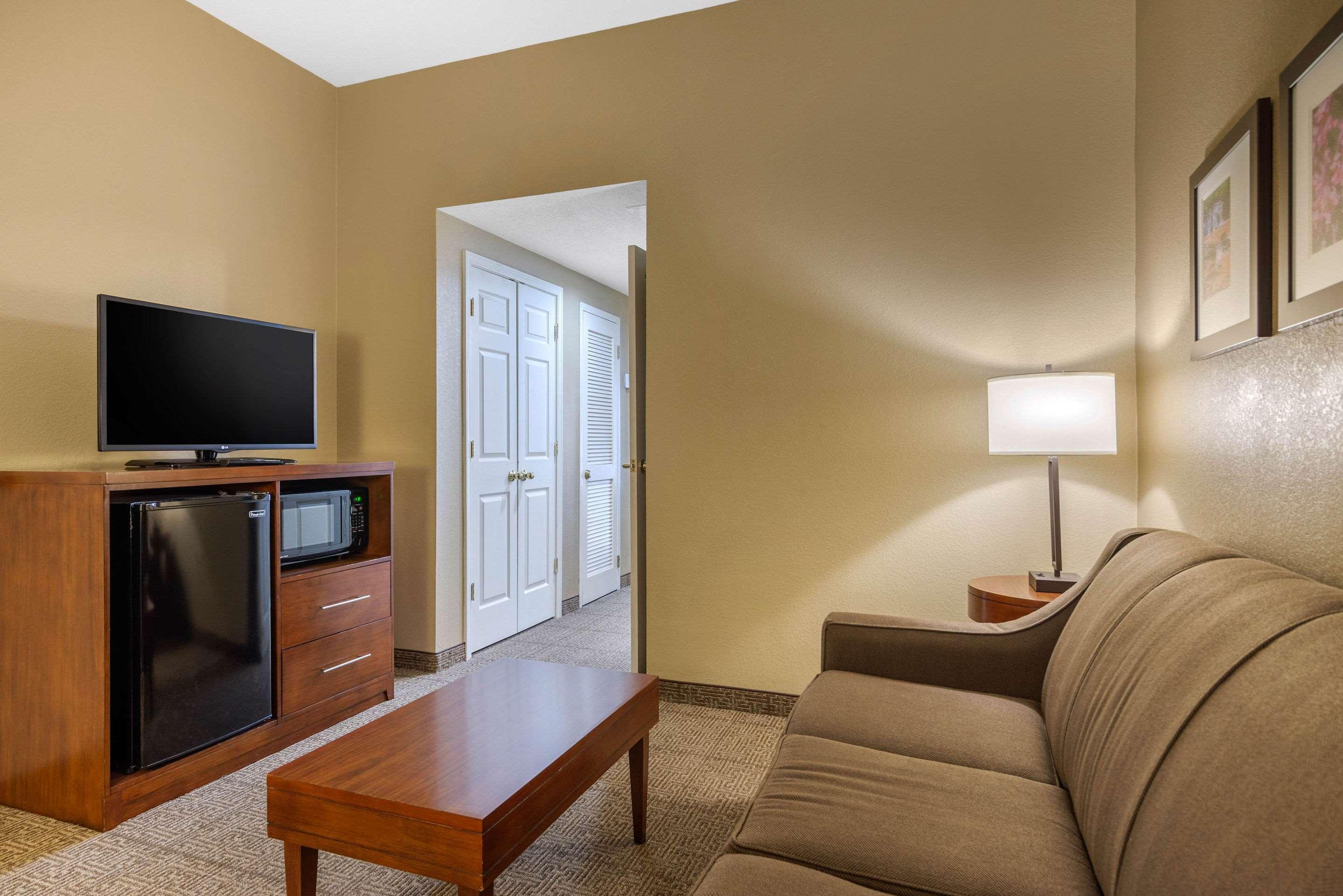 Comfort Inn & Suites Peachtree Corners Norcross Ngoại thất bức ảnh